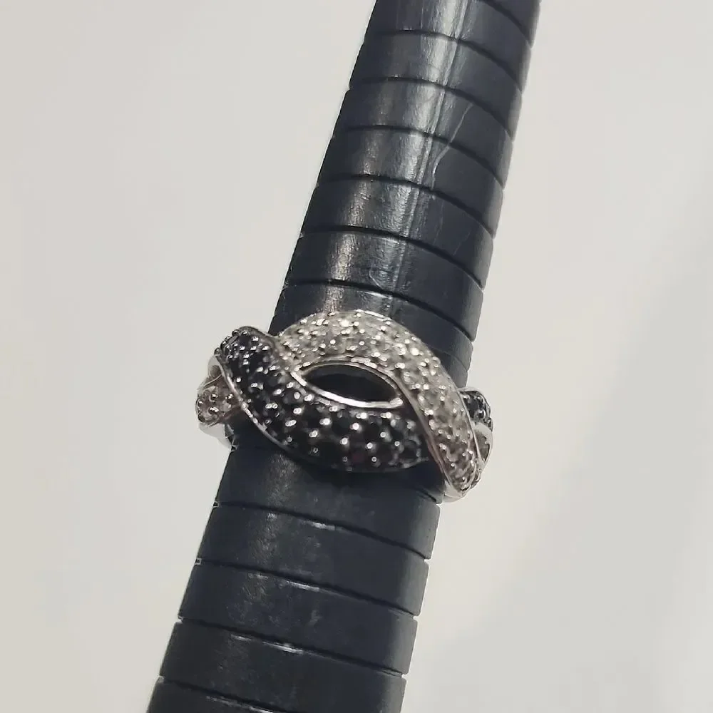 Modern ADI Black Clear CZ Twisted Sterling Silver Plated Band Size 8.75